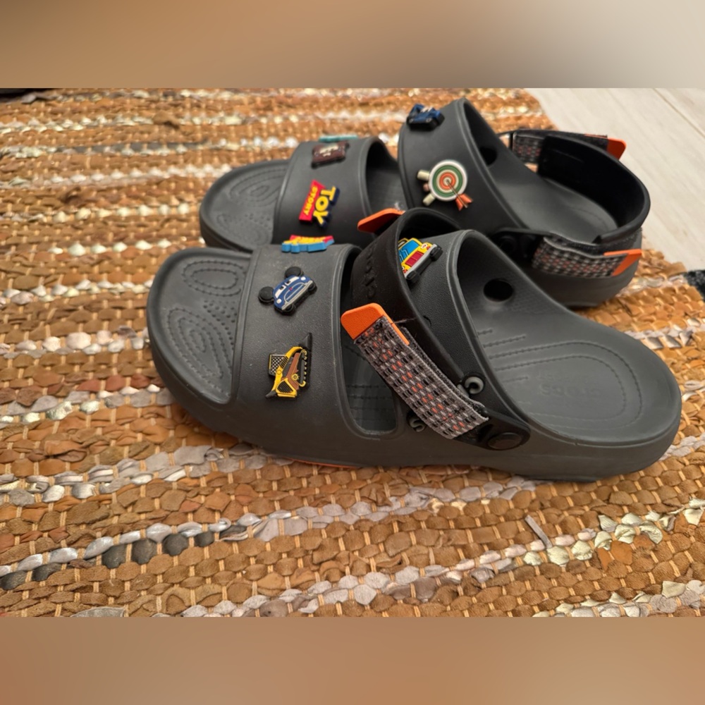 Crocs classic all - terrain sandal